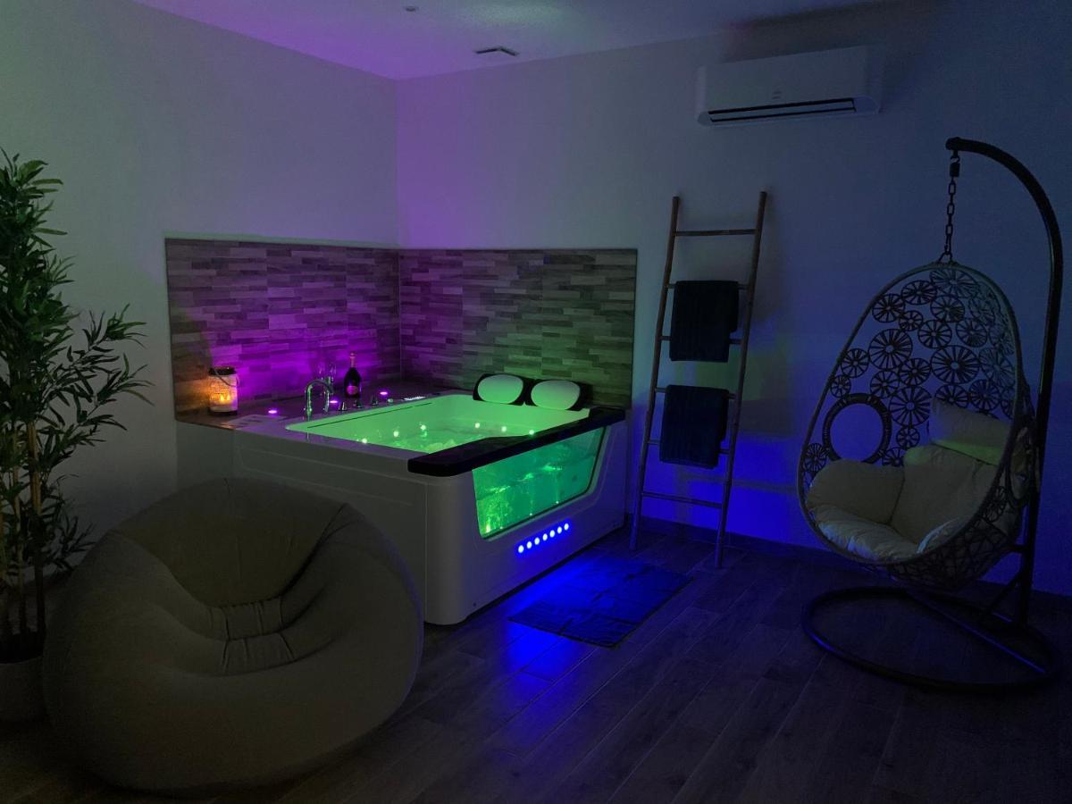 Appartement Cosy Jacuzzy Luxe Gare De טולון מראה חיצוני תמונה